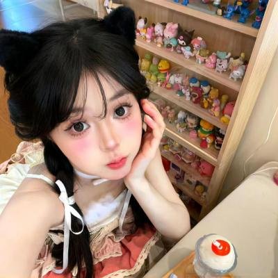 天空中的露西